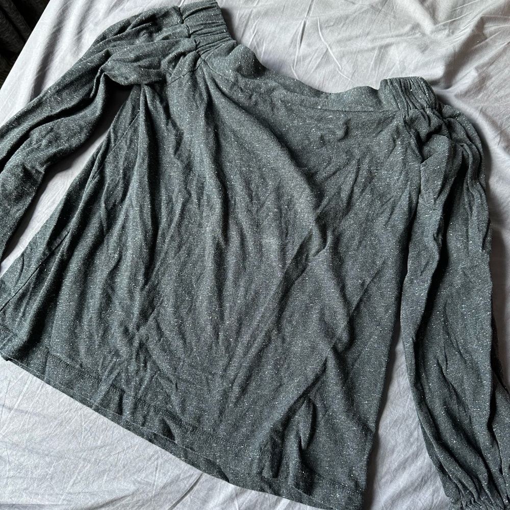 Loft Off shoulders long sleeve blouse XS